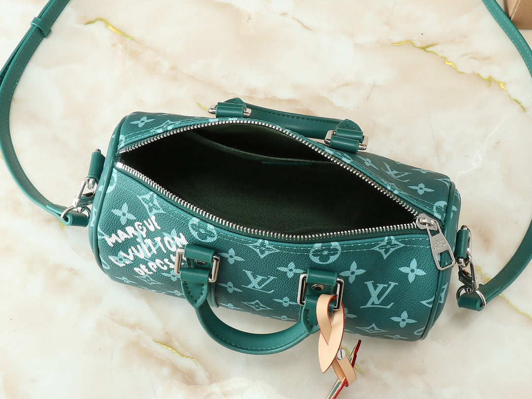 Elite Carryalls