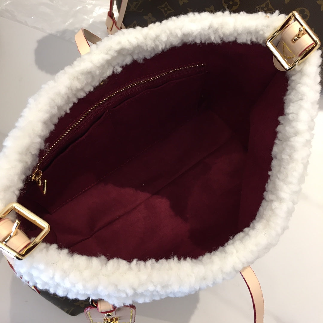 Elite Carryalls
