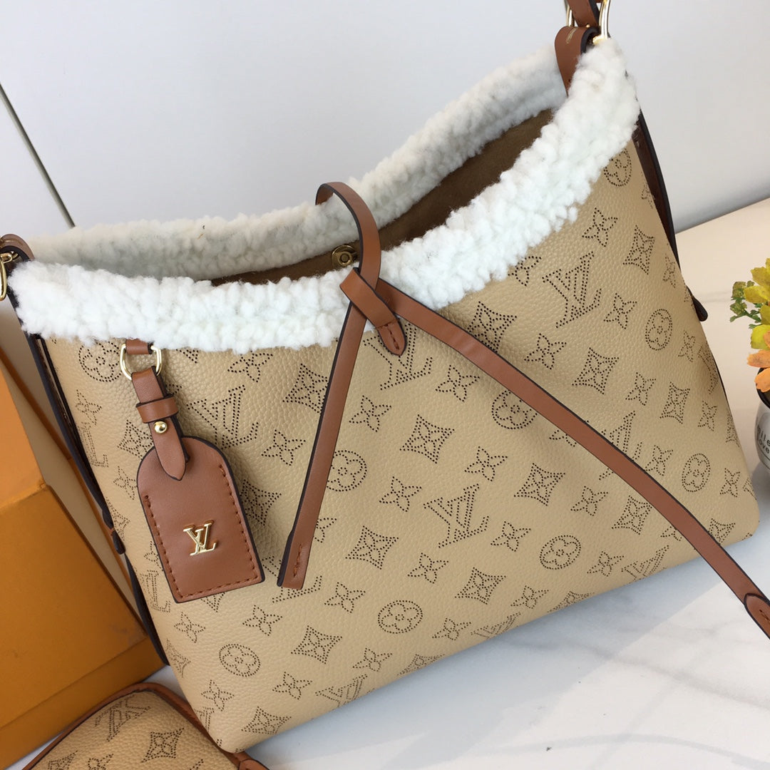 Elite Carryalls
