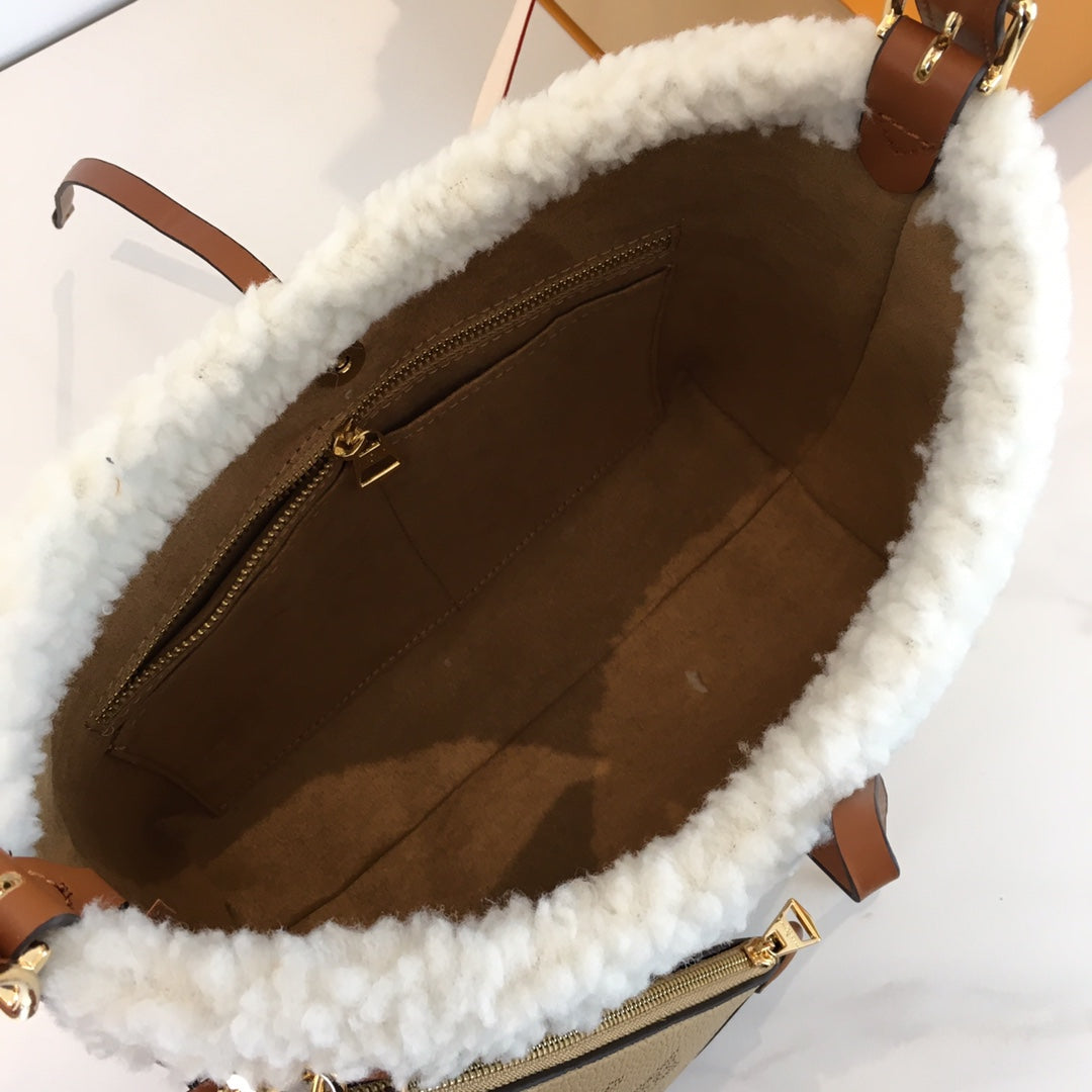 Elite Carryalls