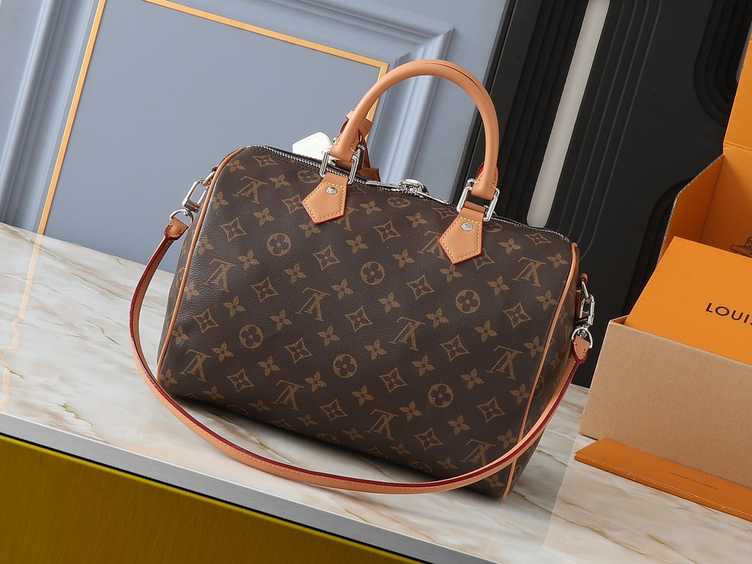 Elite Carryalls