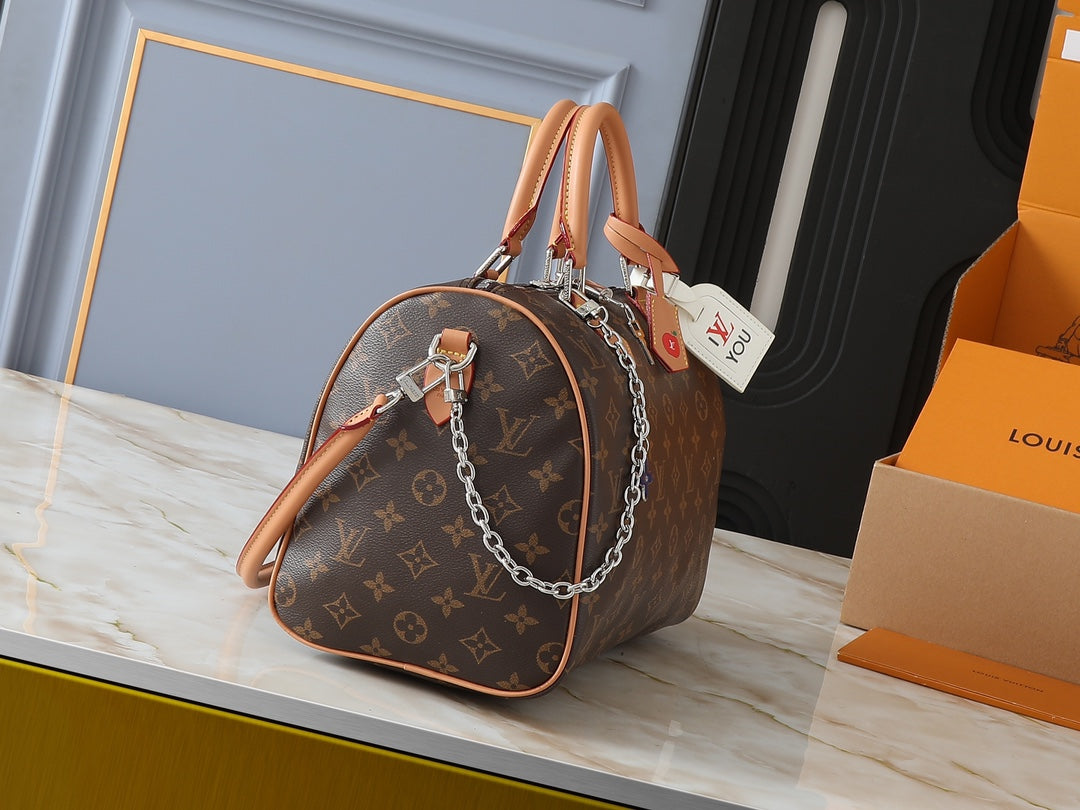 Elite Carryalls