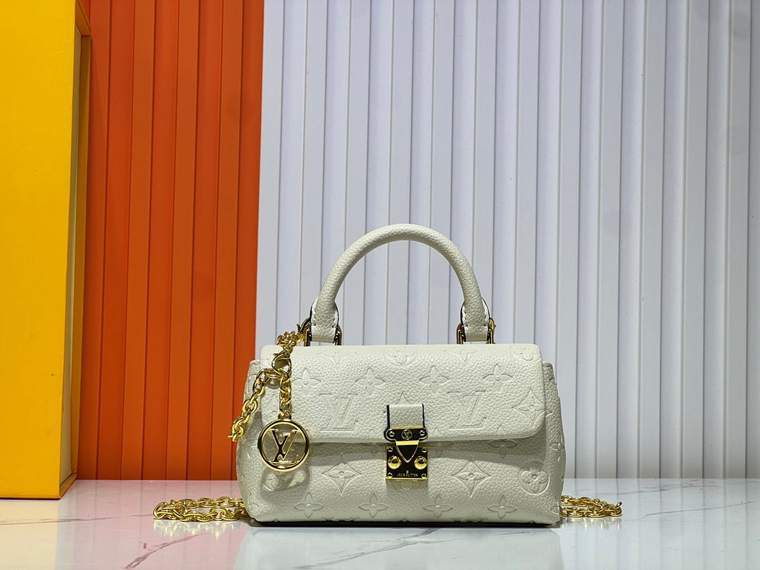 Elite Carryalls