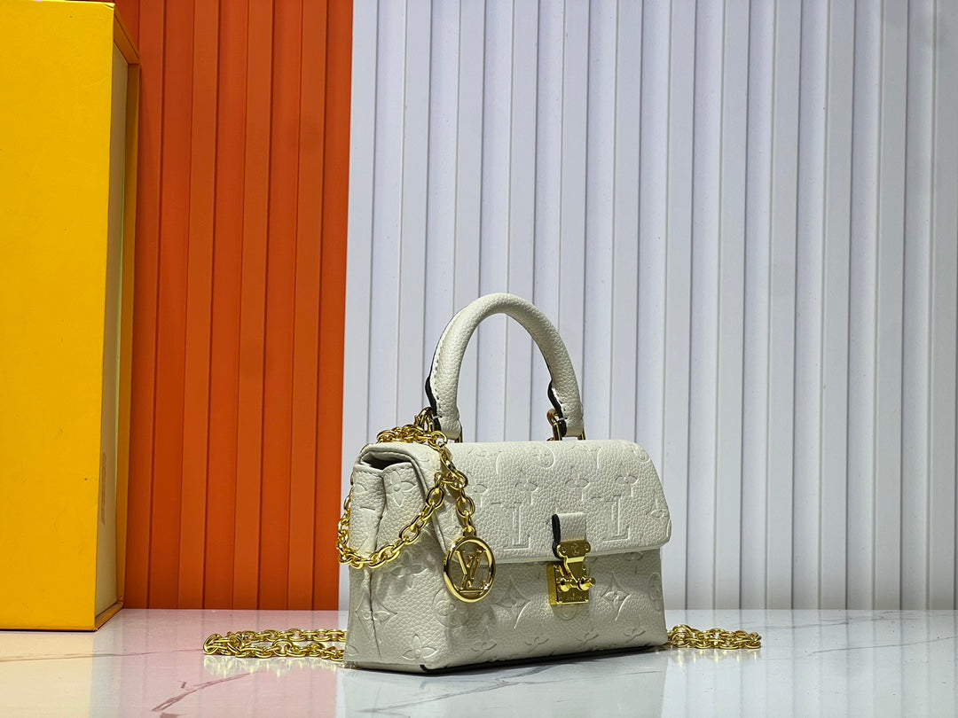 Elite Carryalls