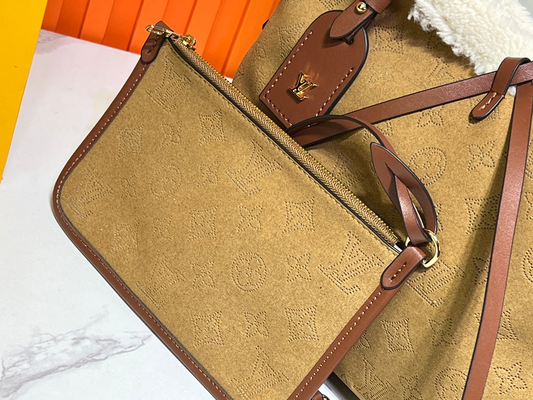 Elite Carryalls