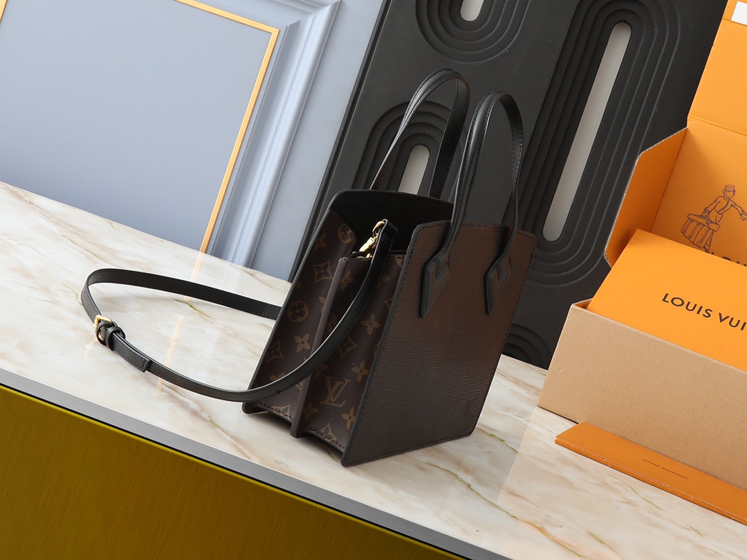 Elite Carryalls
