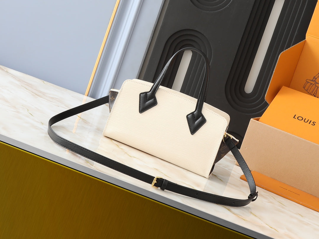 Elite Carryalls