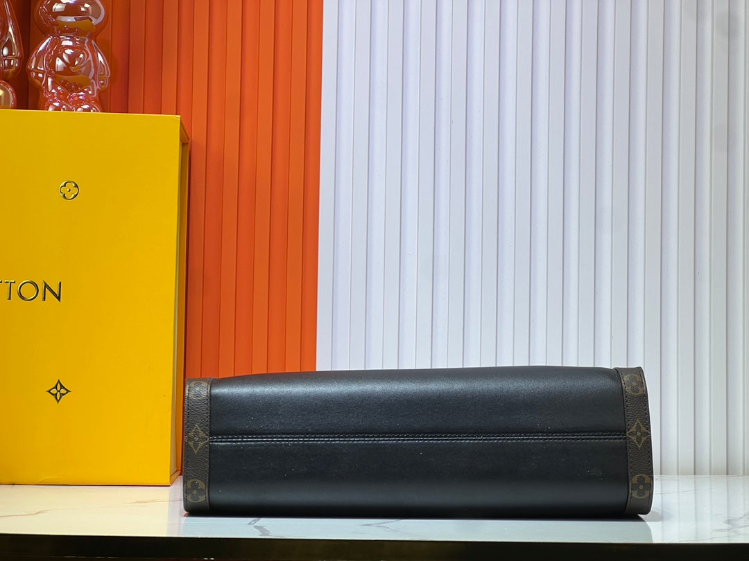 Elite Carryalls