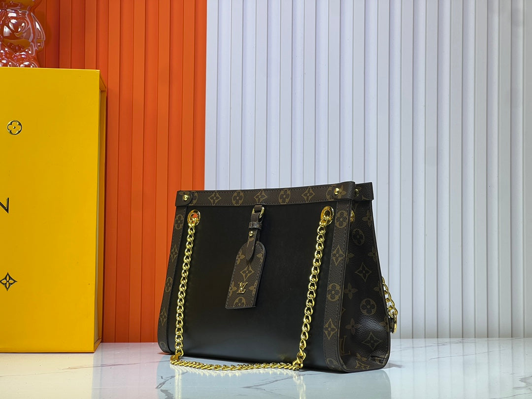 Elite Carryalls