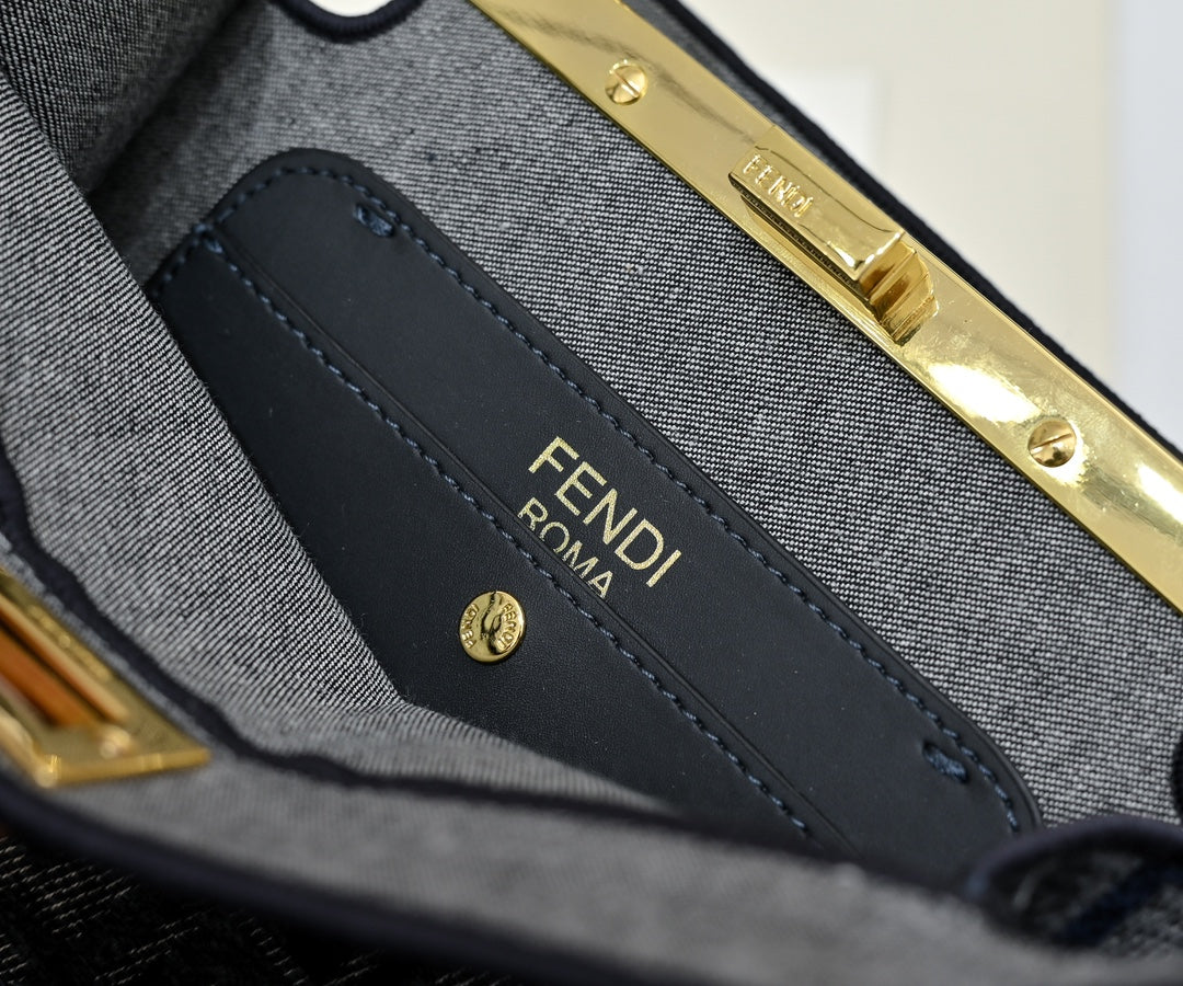 Elite Carryalls
