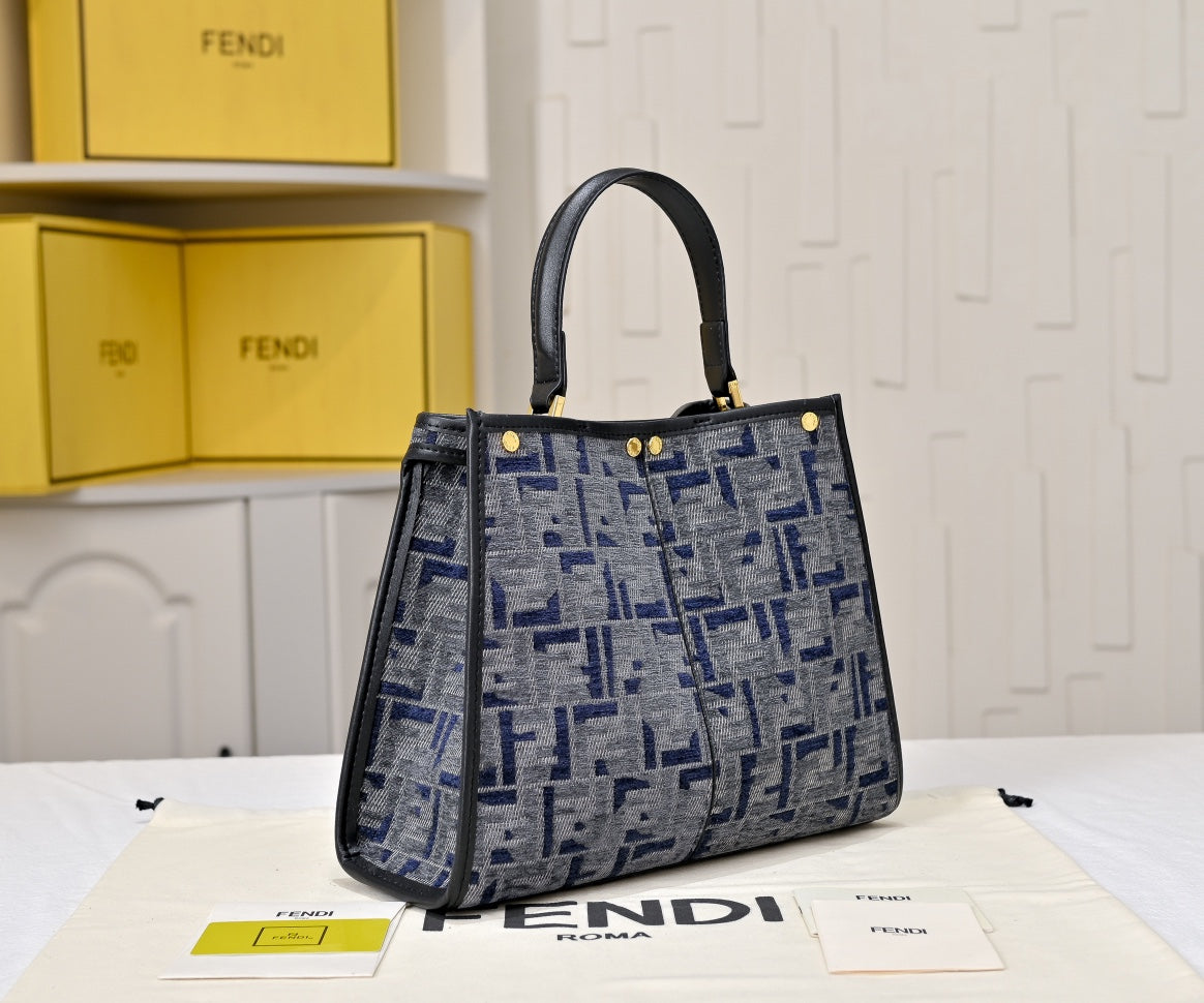 Elite Carryalls