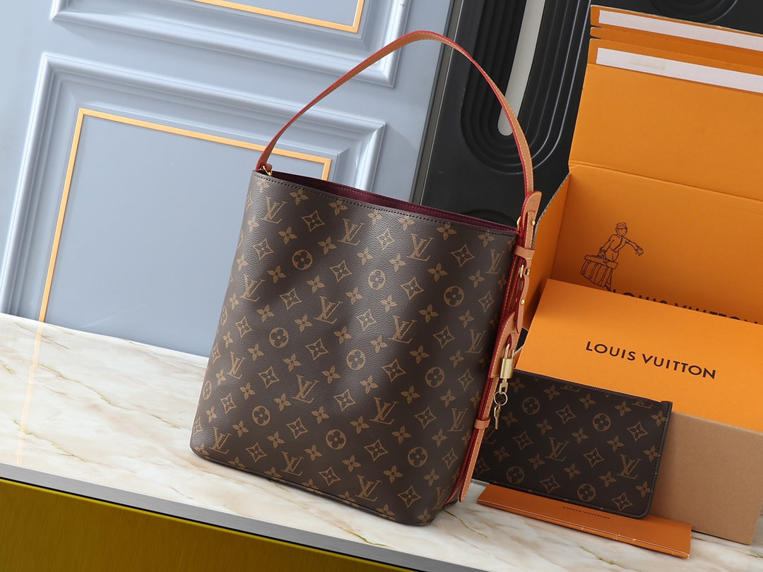 Elite Carryalls