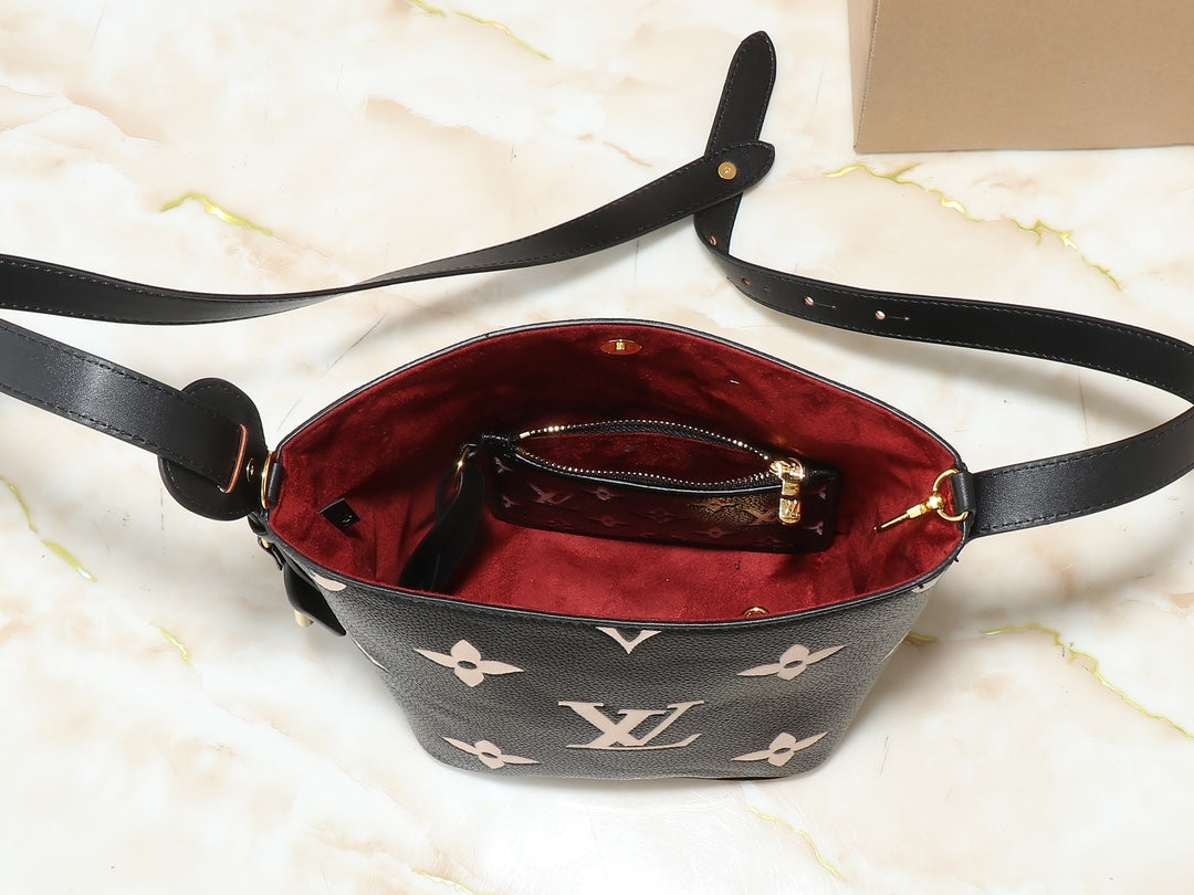 Elite Carryalls