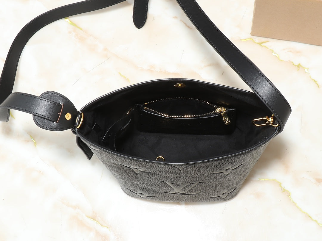 Elite Carryalls