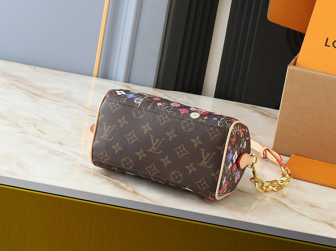 Elite Carryalls