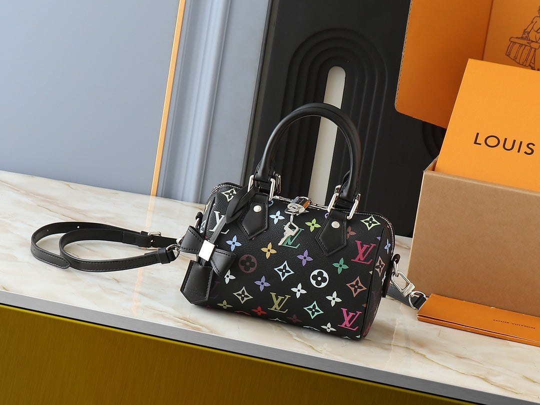 Elite Carryalls