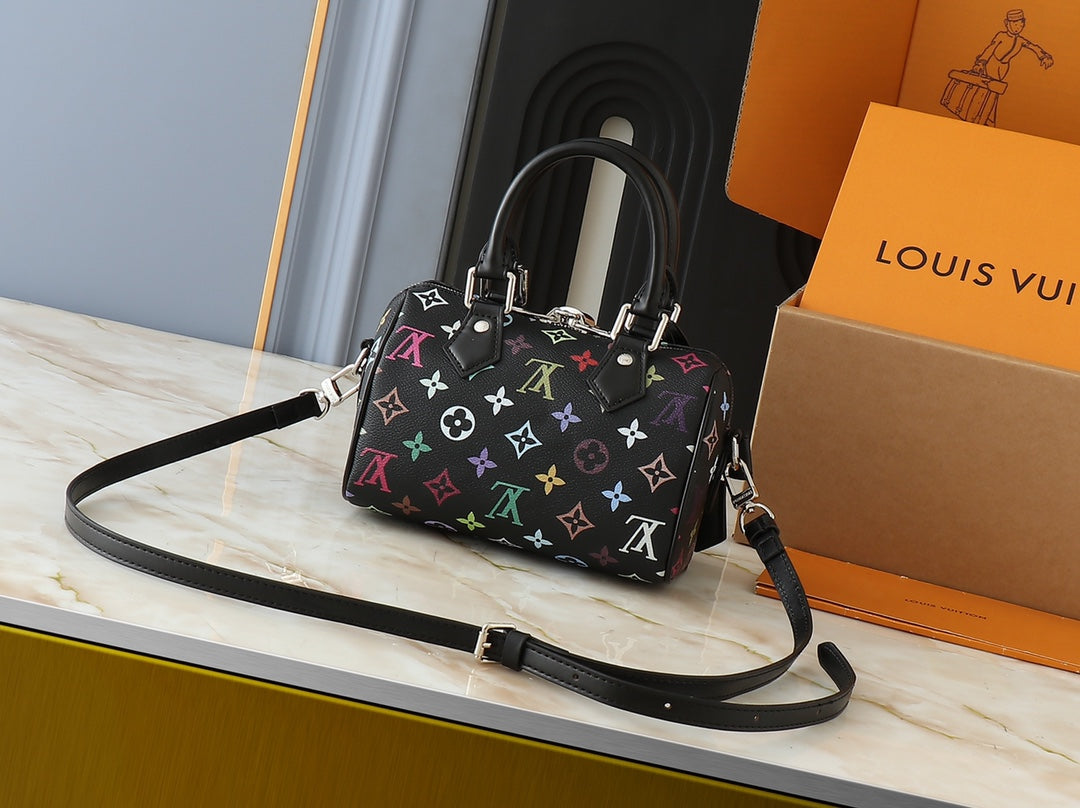 Elite Carryalls