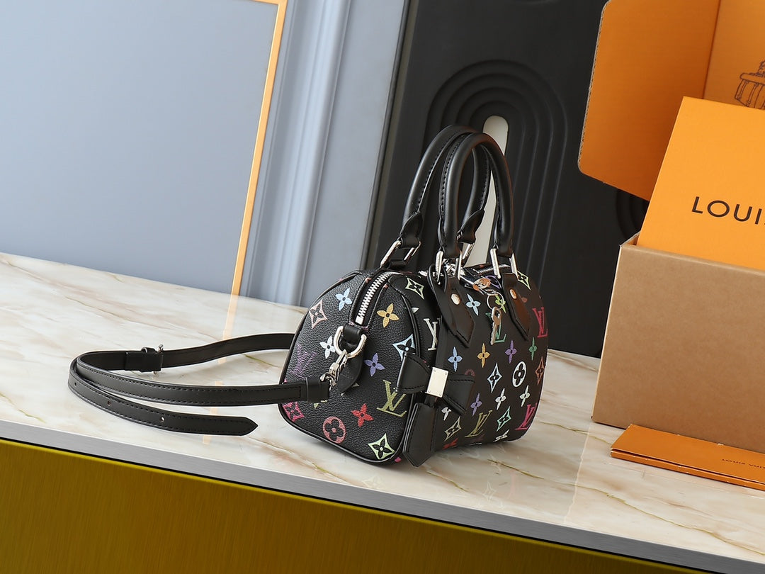 Elite Carryalls
