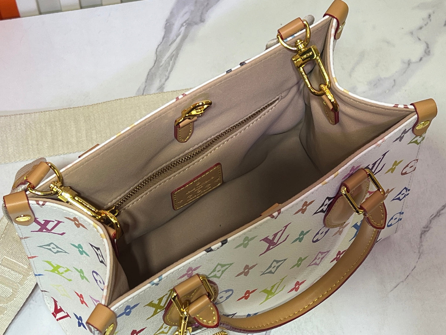 Elite Carryalls