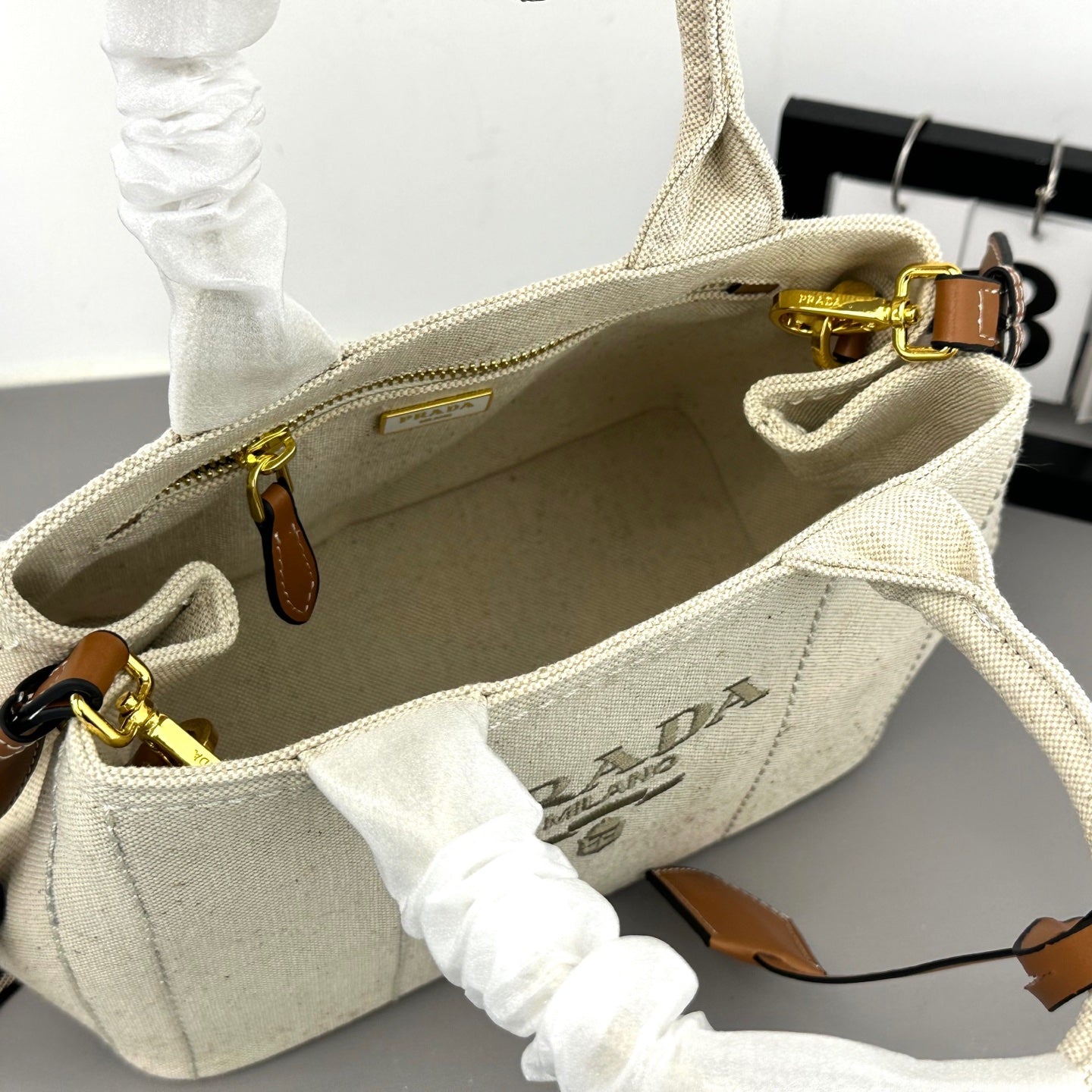 Elite Carryalls