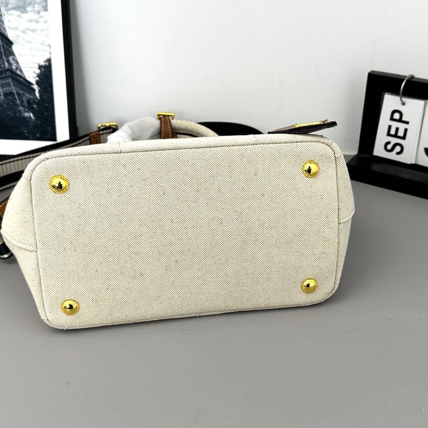 Elite Carryalls