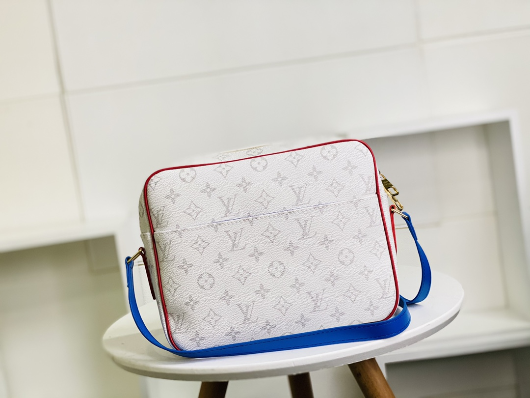Elite Carryalls