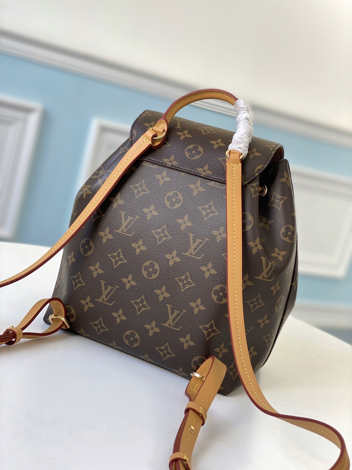 Elite Carryalls