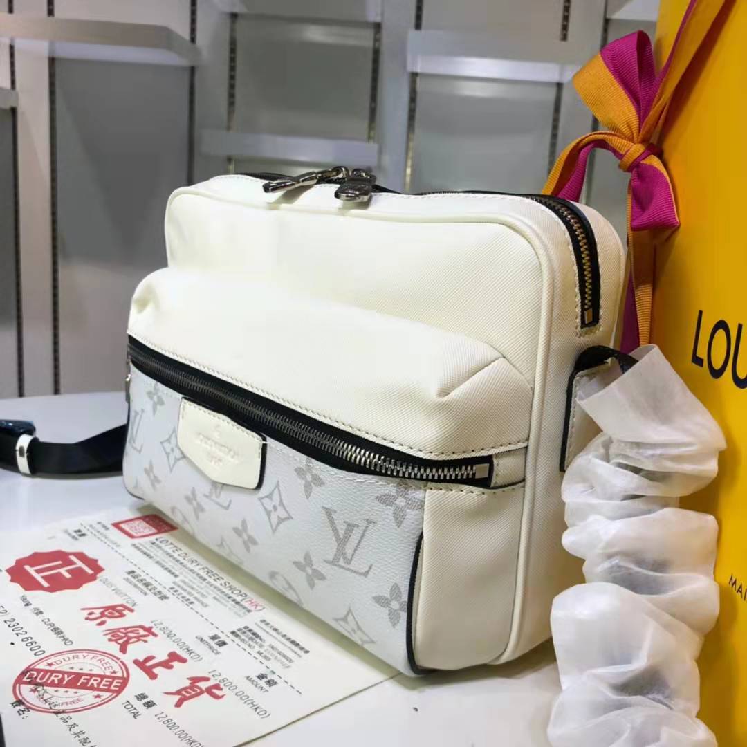 Elite Carryalls