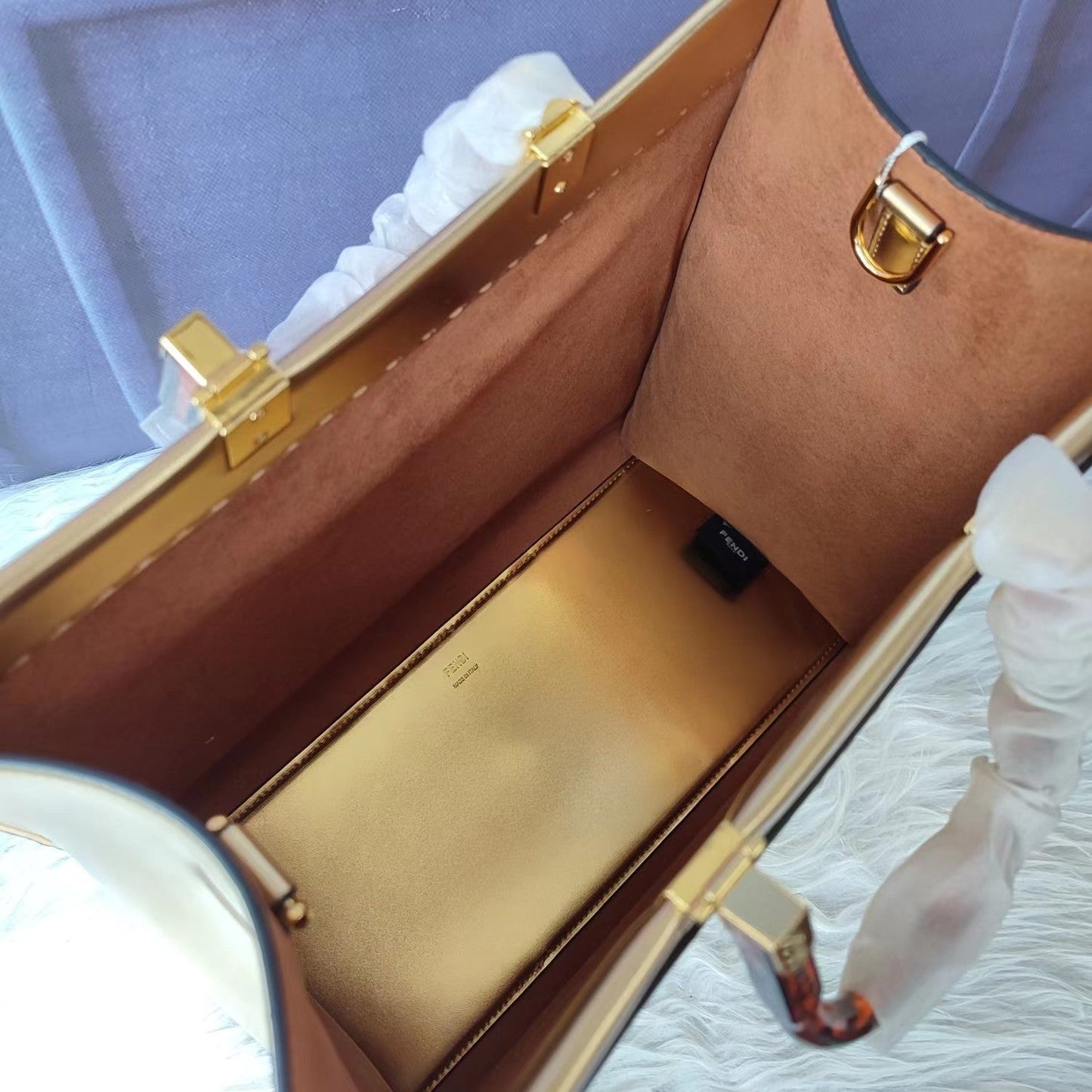 Elite Carryalls