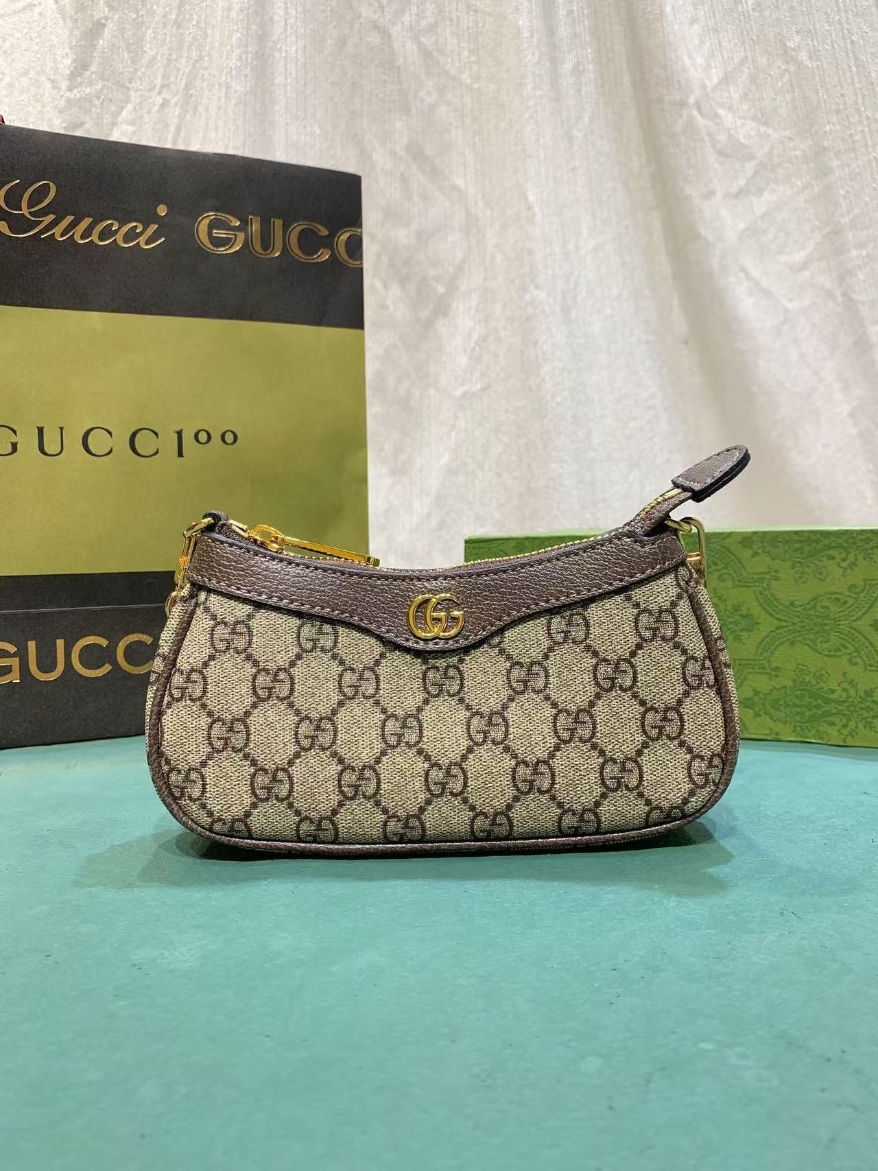 Elite Carryalls