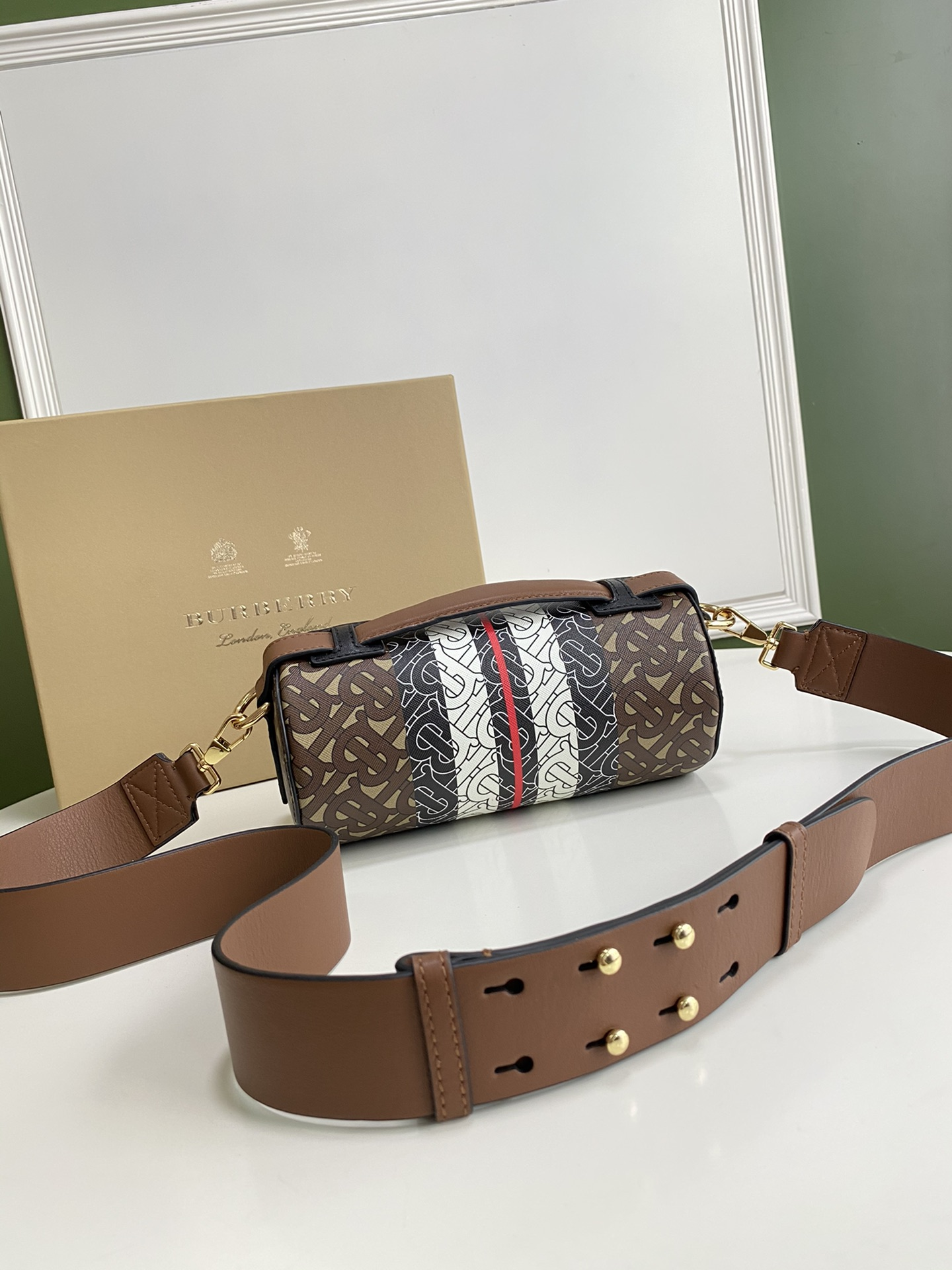 Elite Carryalls