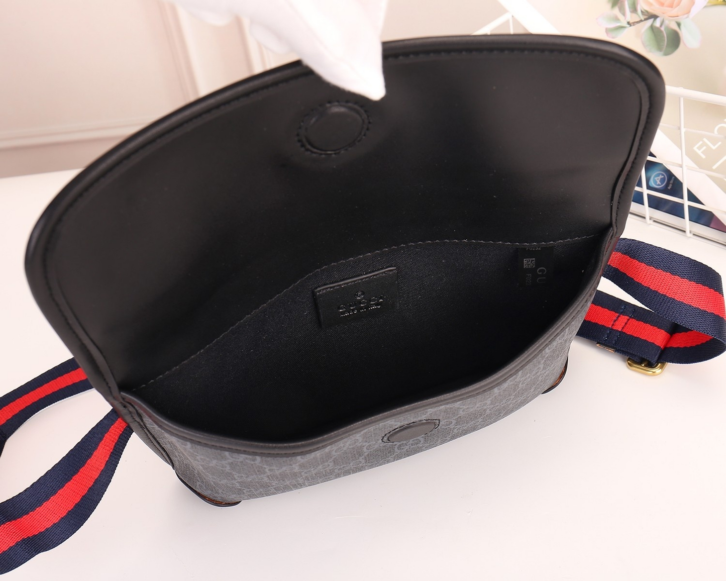 Elite Carryalls