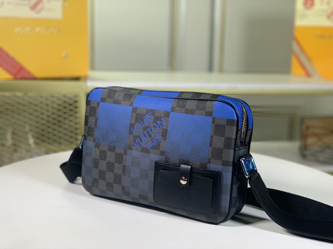 Elite Carryalls