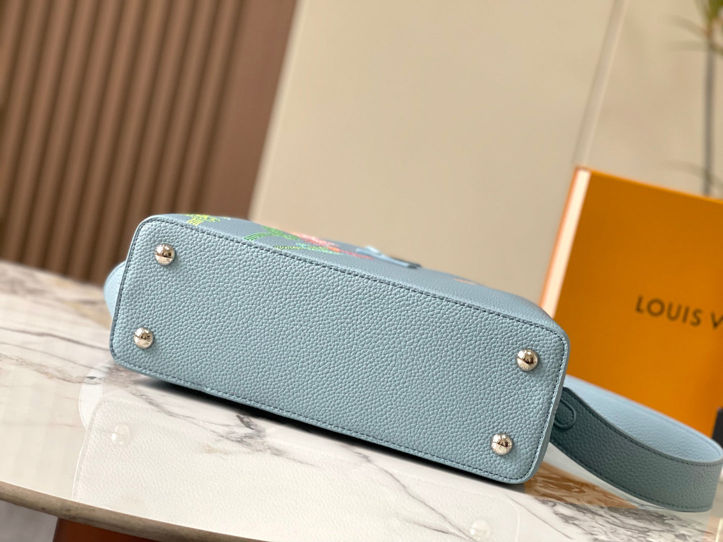 Elite Carryalls