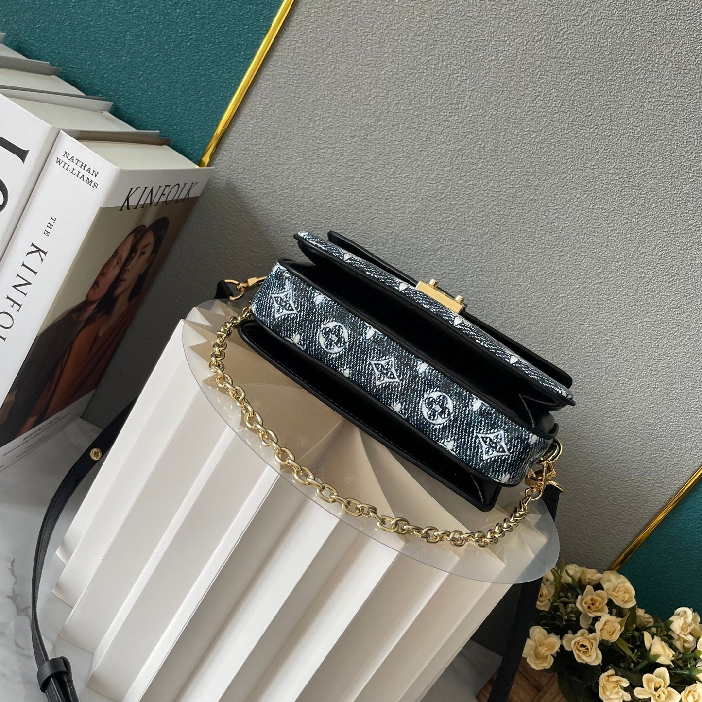 Elite Carryalls