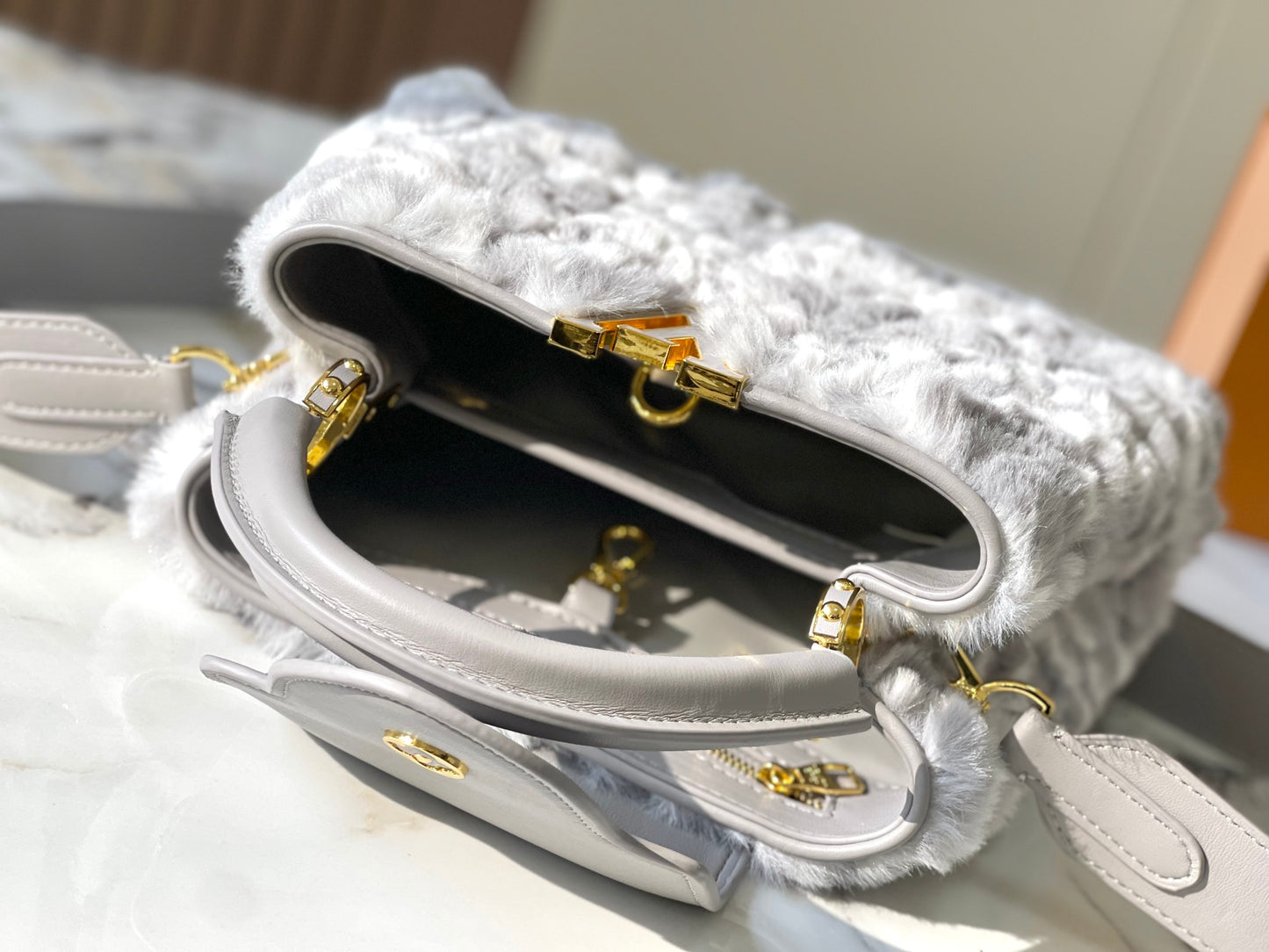 Elite Carryalls