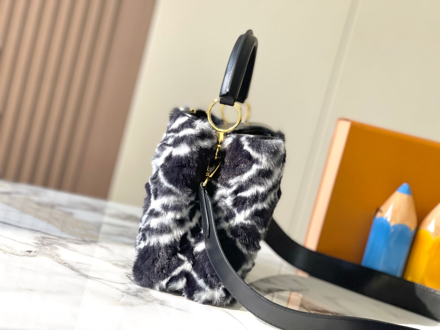 Elite Carryalls
