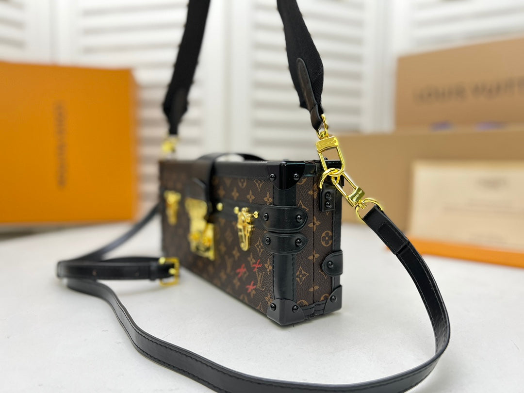 BAGS NEW ARRIVALS