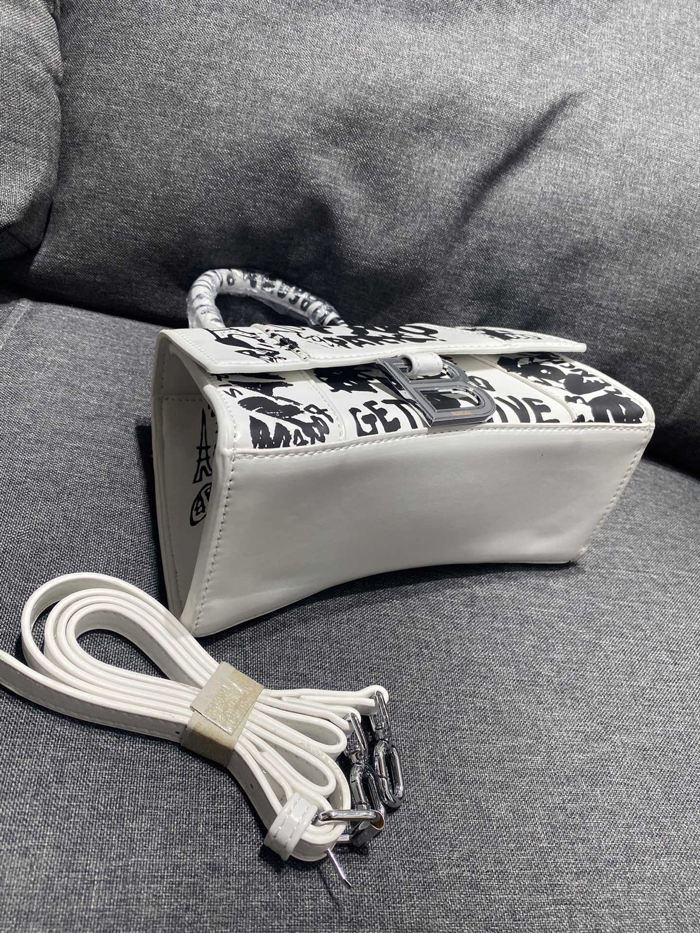 Elite Carryalls