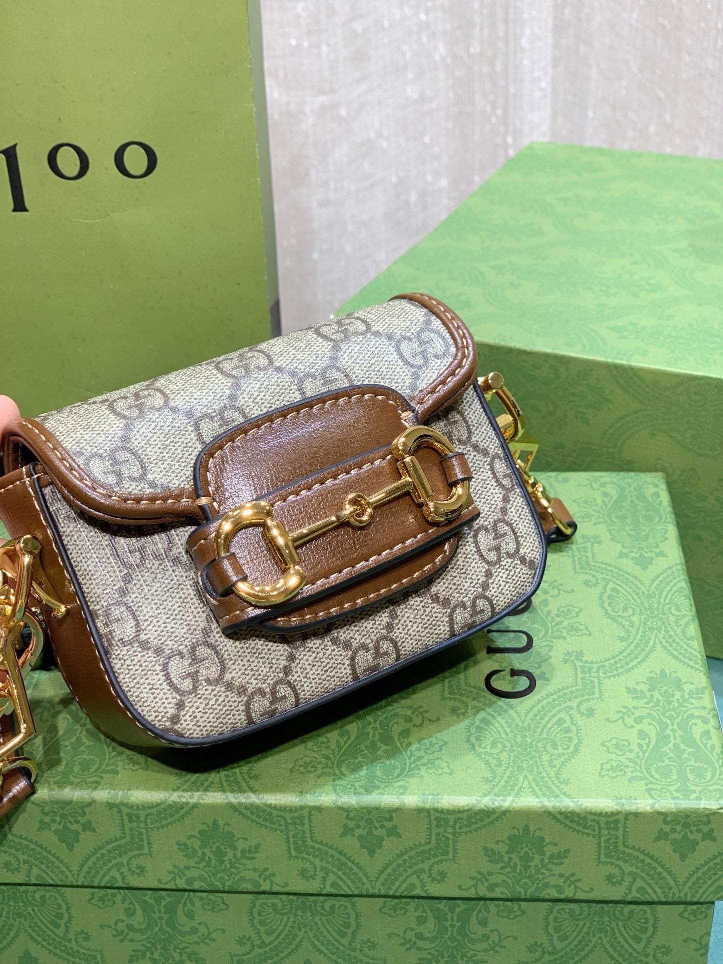 Elite Carryalls