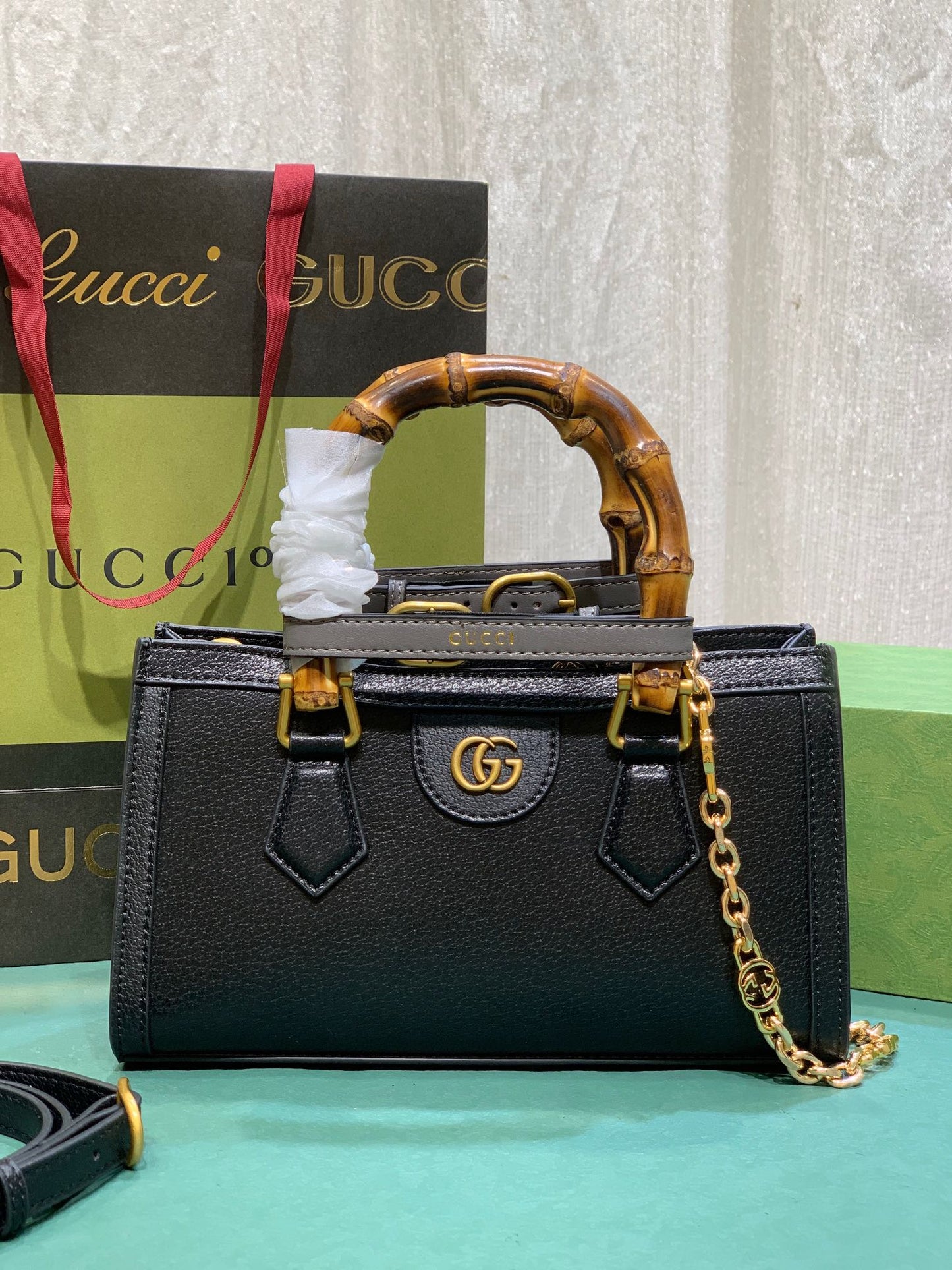 Elite Carryalls
