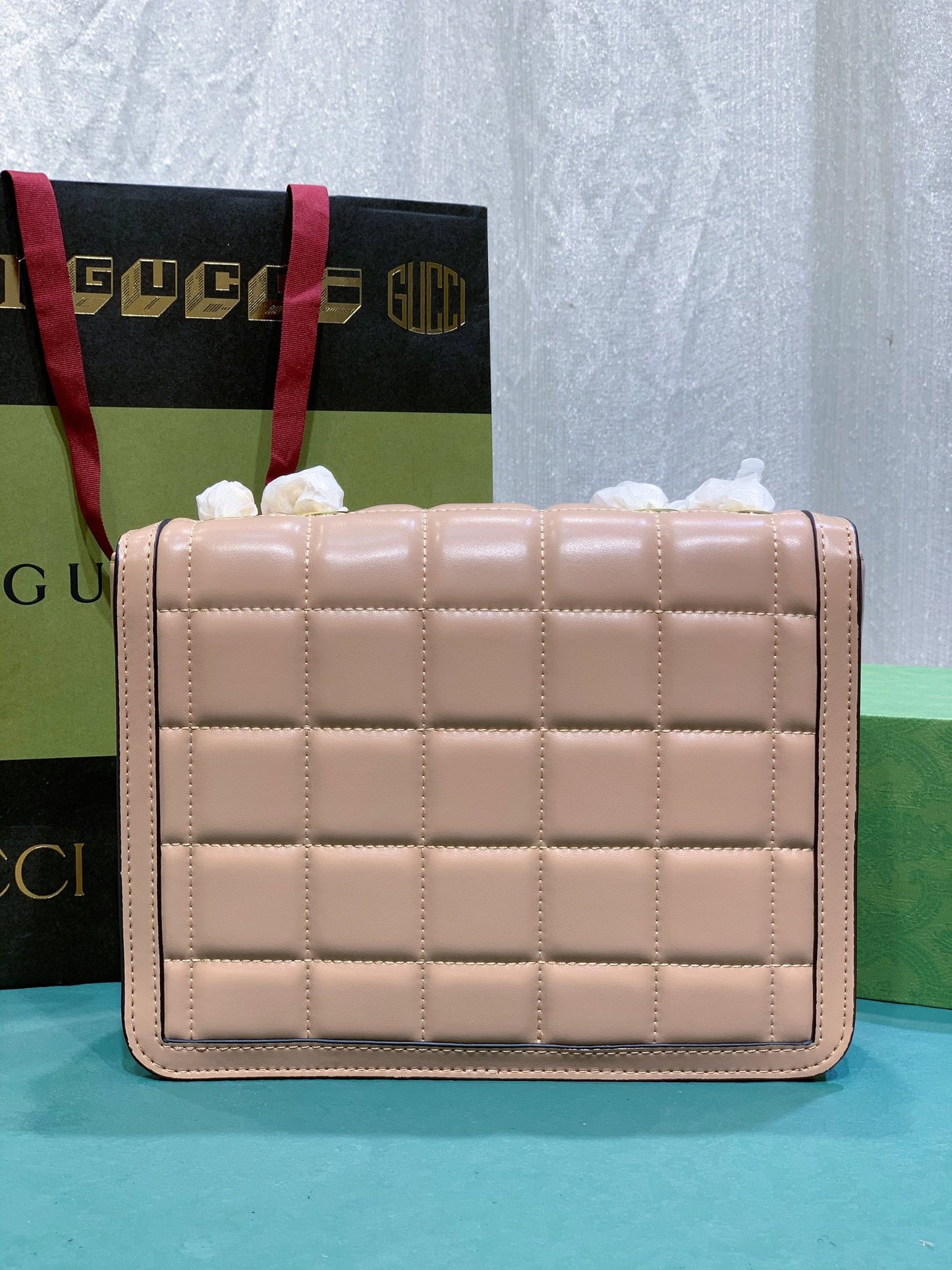 Elite Carryalls
