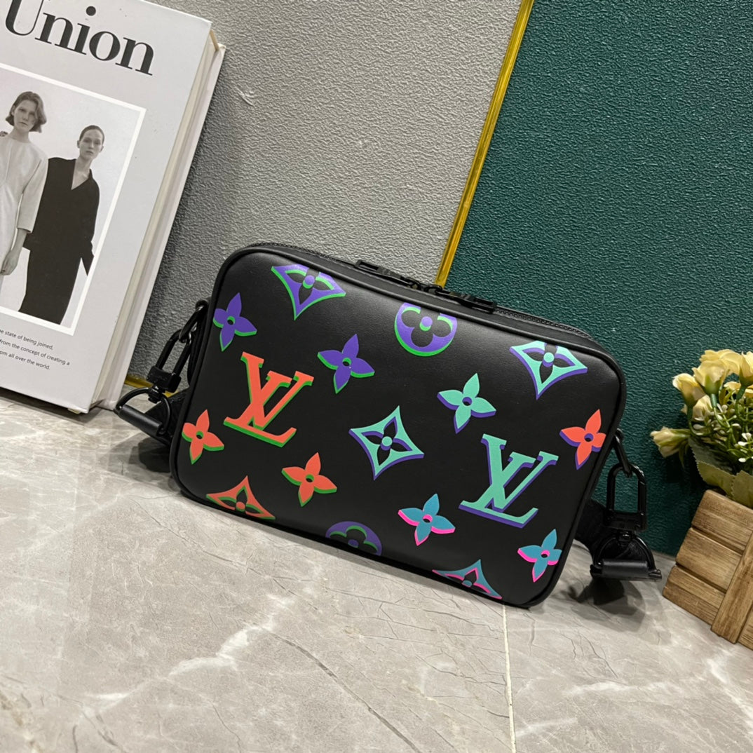 Elite Carryalls