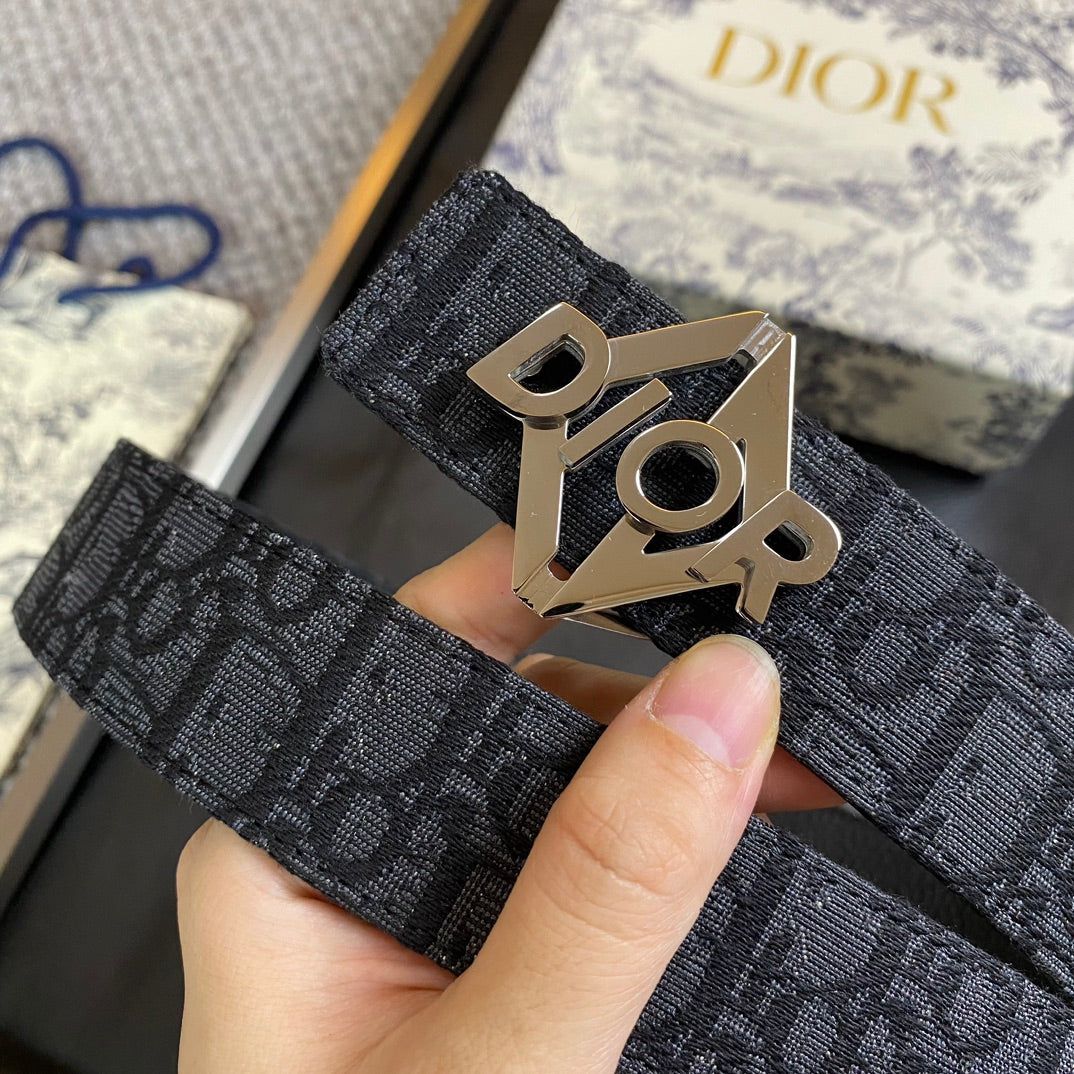 FASHION BELTS