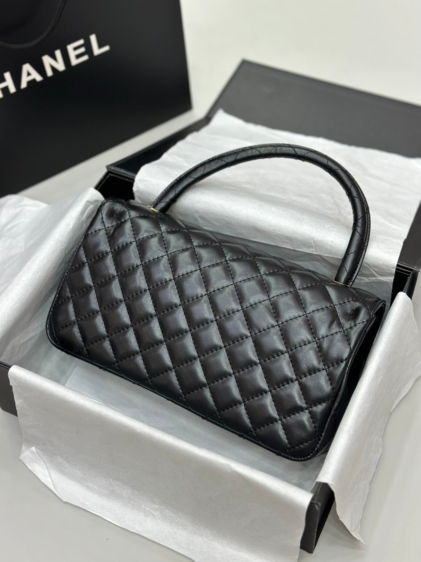 Elite Carryalls