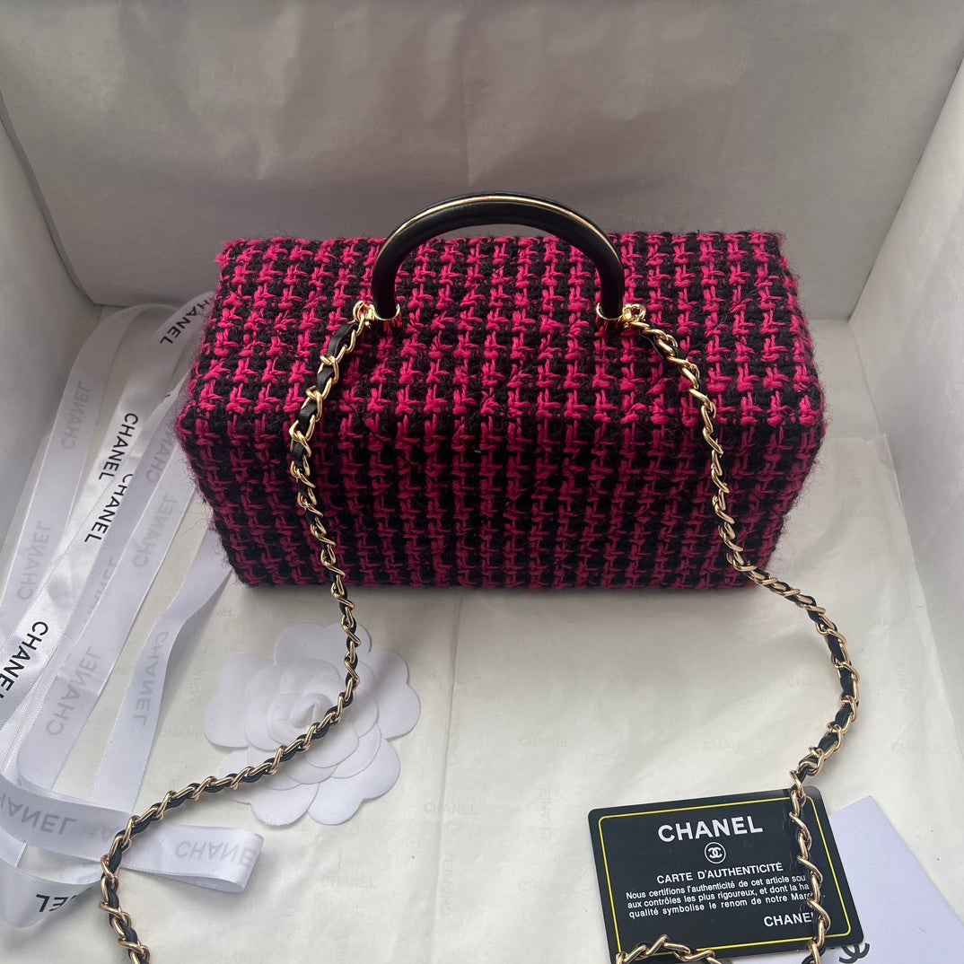Elite Carryalls