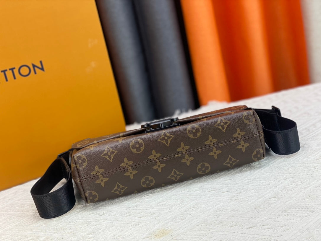 Elite Carryalls