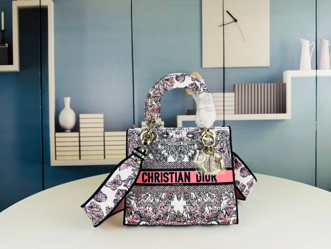 Elite Carryalls