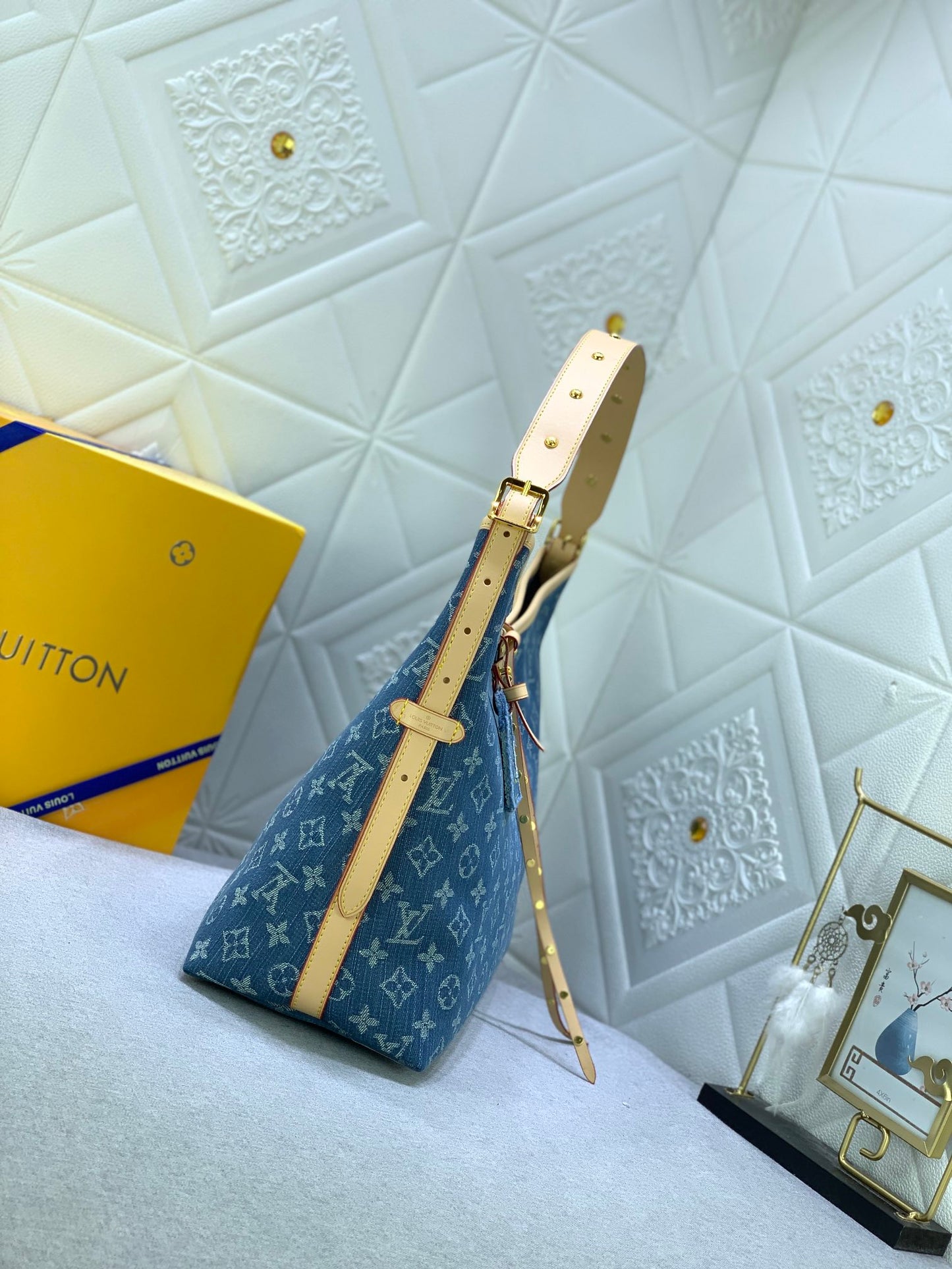 Elite Carryalls