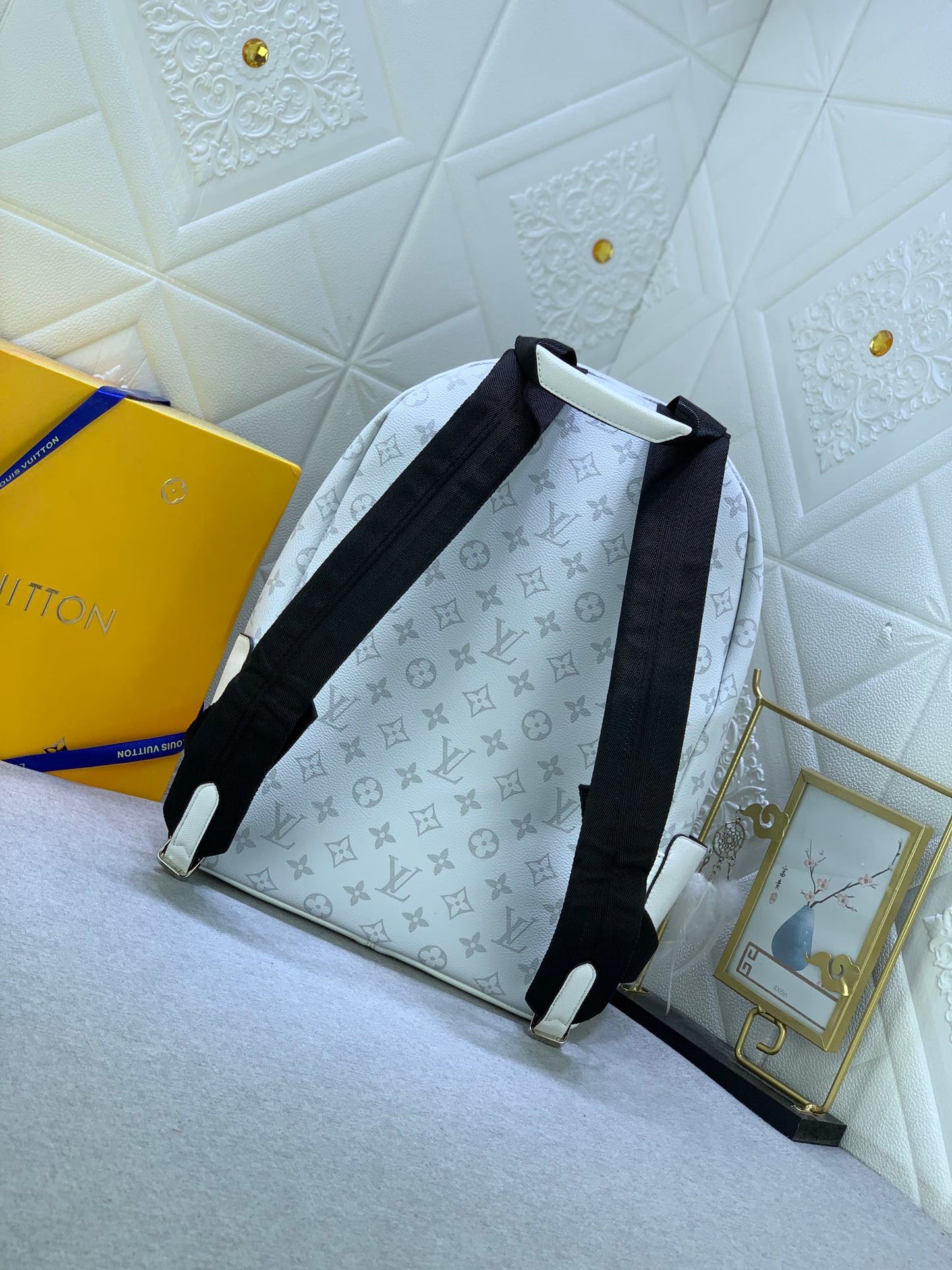 Elite Carryalls